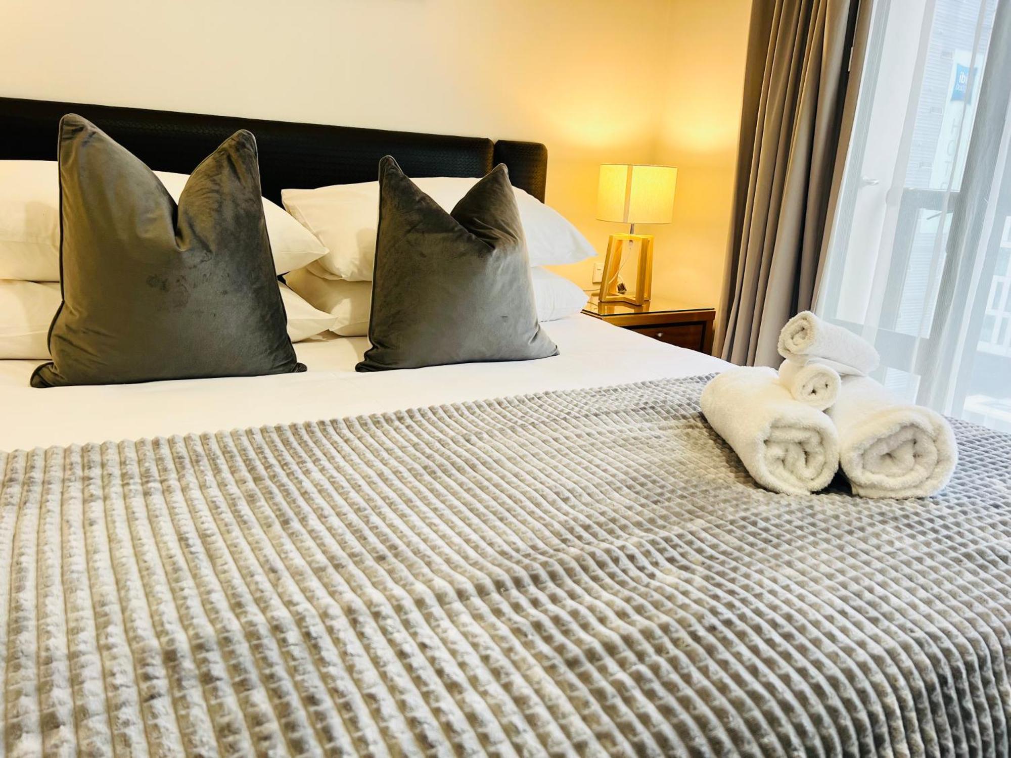 Highrise Studio Apartment W/ Ac, Pool & Gym In Auckland Cbd Экстерьер фото